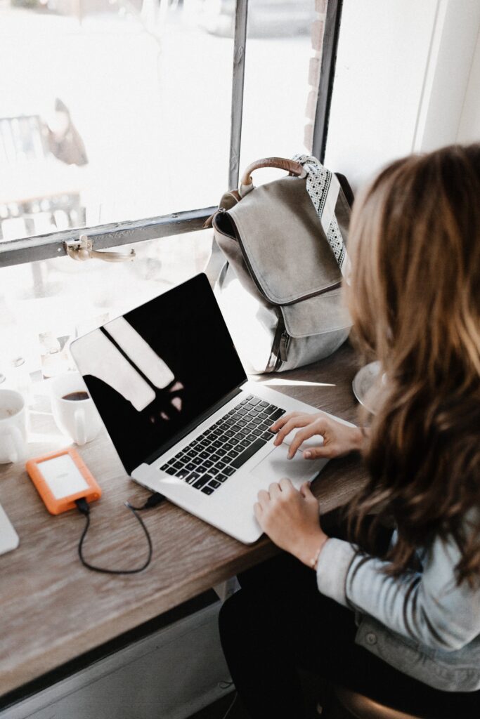 The 4 Things You Need To Know If You Want To Be A Digital Nomad | Mike McRitchie | Resume and LinkedIn Profile Writer
